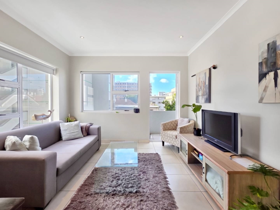 3 Bedroom Property for Sale in Sea Point Western Cape